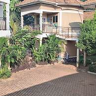 Pacific Cottages & Guest House