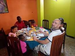 Pacific Cottages & Guest House