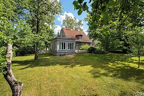 Gustav Ernesaks House