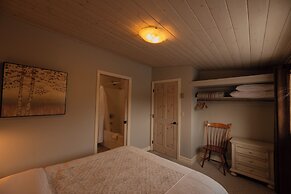 Inn On The Lake