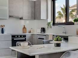 Sanders Palama - Cute 2-bdr Penthouse Apt