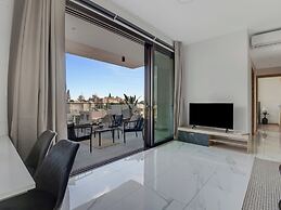 Sanders Palama - Cute 2-bdr Penthouse Apt