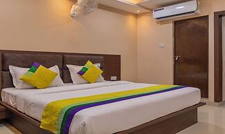 Itsy Hotels Kashi Grand, BHU