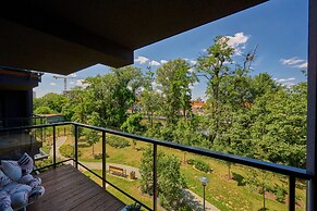 Apartment Dmowskiego by Renters