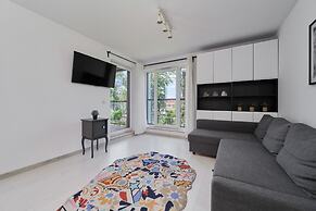 Apartment Dmowskiego by Renters