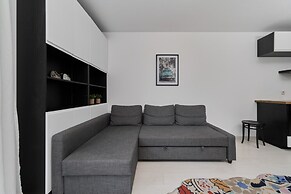 Apartment Dmowskiego by Renters