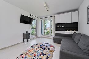 Apartment Dmowskiego by Renters