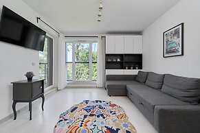 Apartment Dmowskiego by Renters