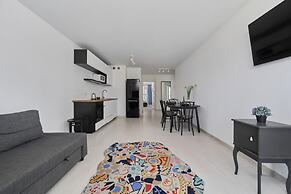 Apartment Dmowskiego by Renters