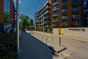 Apartment Dmowskiego by Renters