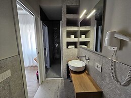 Riviera Suites