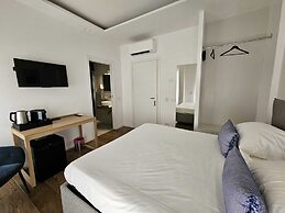 Riviera Suites