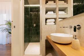 Riviera Suites