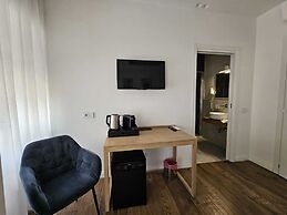 Riviera Suites