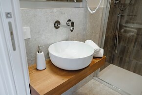 Riviera Suites