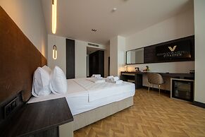 V Center Hotel
