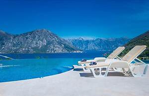 Impeccable 1-bed Apartment in Morinj