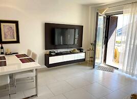 Impeccable 1-bed Apartment in Morinj