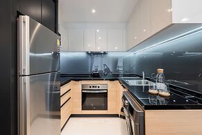 Destiny63 Ekamai Apartment