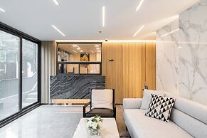 Destiny63 Ekamai Apartment