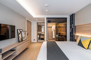 Destiny63 Ekamai Apartment