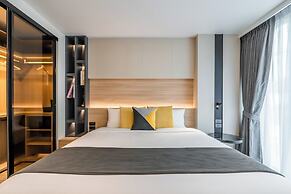 Destiny63 Ekamai Apartment