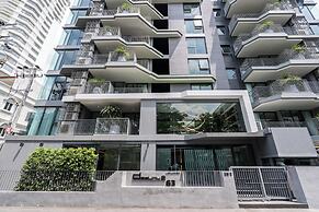 Destiny63 Ekamai Apartment