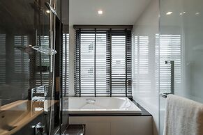 Destiny63 Ekamai Apartment