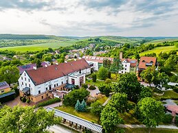 Hotel Vécsecity Wellness and Conference