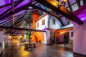 Hotel Vécsecity Wellness and Conference