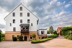 Hotel Vécsecity Wellness and Conference