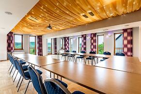 Hotel Vécsecity Wellness and Conference
