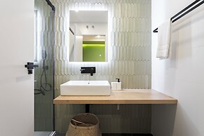 Vallecas Suites by Olala Homes