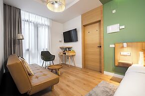 Vallecas Suites by Olala Homes