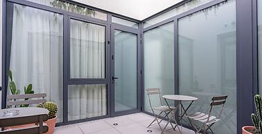 Vallecas Suites by Olala Homes