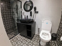 Rexee Hotel