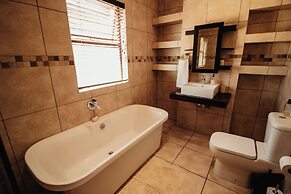 Blue Hills Lodge & Conference Centre