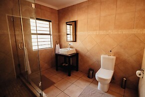 Blue Hills Lodge & Conference Centre