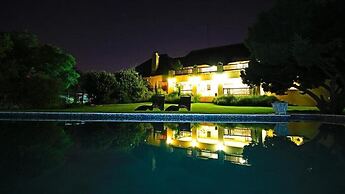 Blue Hills Lodge & Conference Centre