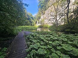 Rose Cottage - Cosy Cottage in Millers Dale