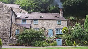 Rose Cottage - Cosy Cottage in Millers Dale