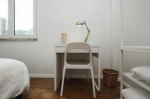 Lisbon - Low Cost - Airport - Subway