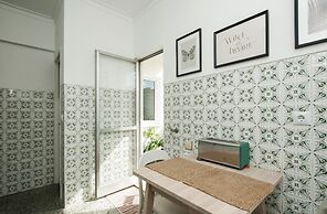 Lisbon - Low Cost - Airport - Subway