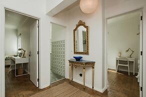 Lisbon - Low Cost - Airport - Subway