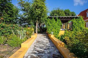 Plantation Jan Thiel Lodge