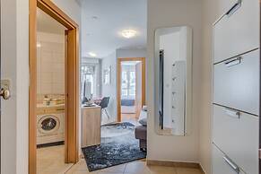 Charming Apartment With Balcony With the sea View