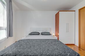 Charming Apartment With Balcony With the sea View