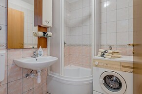 Charming Apartment With Balcony With the sea View