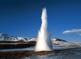 Traditional Cottage with Jacuzzi andLake