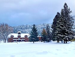 Silverton Mountain Manor
